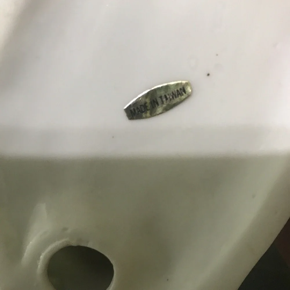 Unmarked vintage porcelain